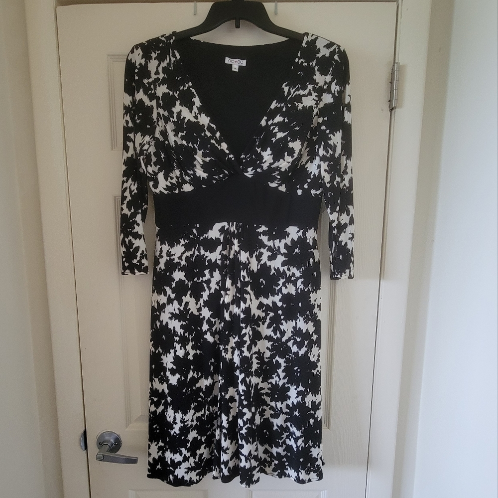 Vintage OC💜OC Gorgeous Size 14 Black & White Plunge Dress w/Built-in Bra Cups